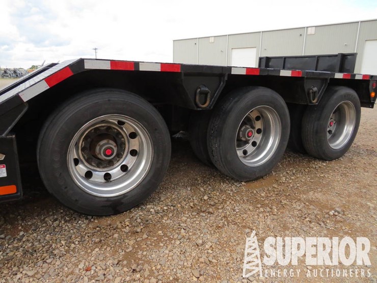 2014-eager-beaver-50gsl/3-3-axle-hyd-rgn-lowboy-trailer-image-10