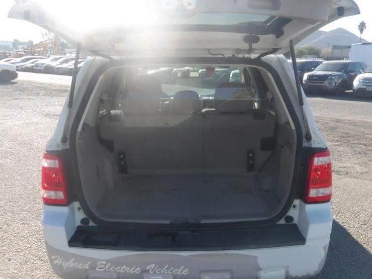 2012-ford-escape-image-12
