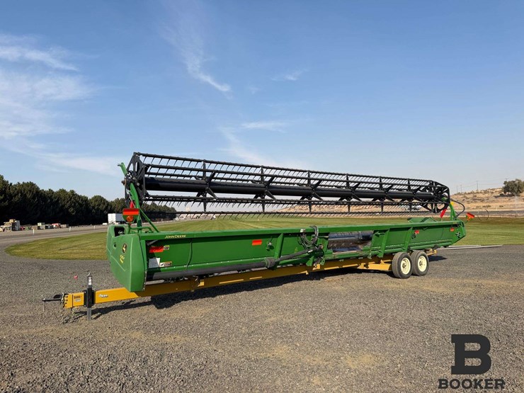 2021-john-deere-635f-header-image-1