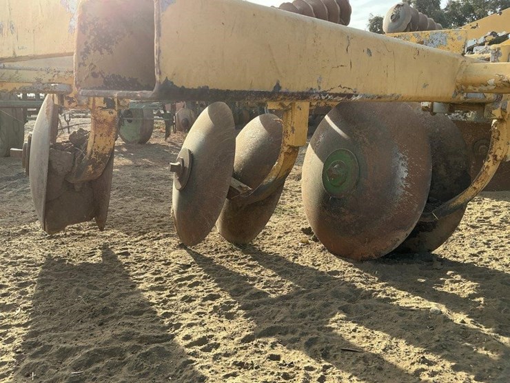 custom-3-pt-6-blade-disc-ridger-image-12