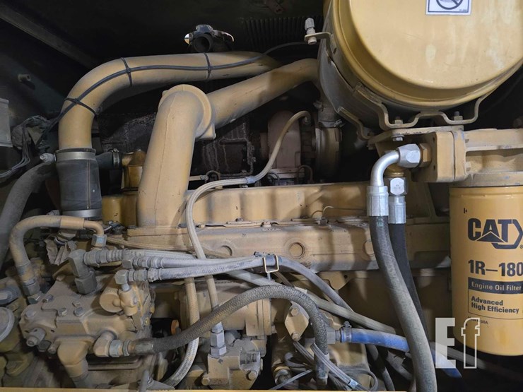 2001-caterpillar-140h-image-30