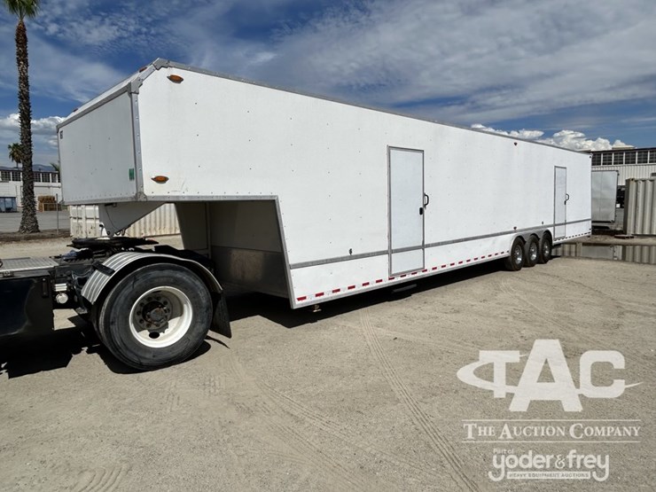 2015-tpd-trailers-cv8548tr-enclosed-car-hauler-gooseneck-trailer,-21,000#gvwr,-47'-box,-8'-interior-height,-mile-marker-pec8-winch,-equalizer-system.-image-1