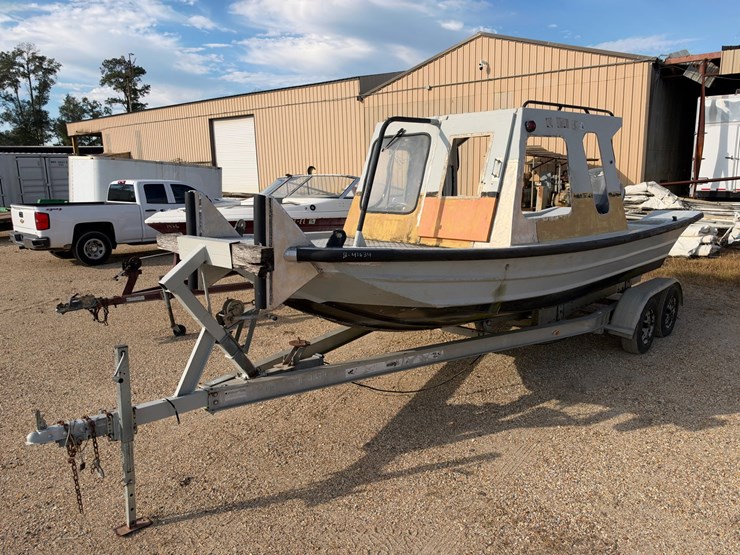 #41634-•-20-ft-welded-aluminum-boat-and-trailer-image-1