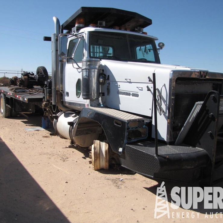 2006 WESTERN STAR T/A Winch Bed Truck