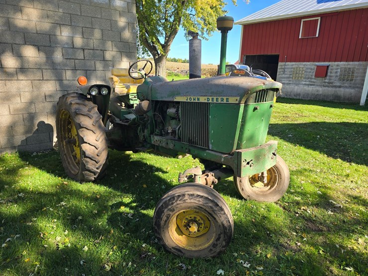 john-deere-3010-image-12