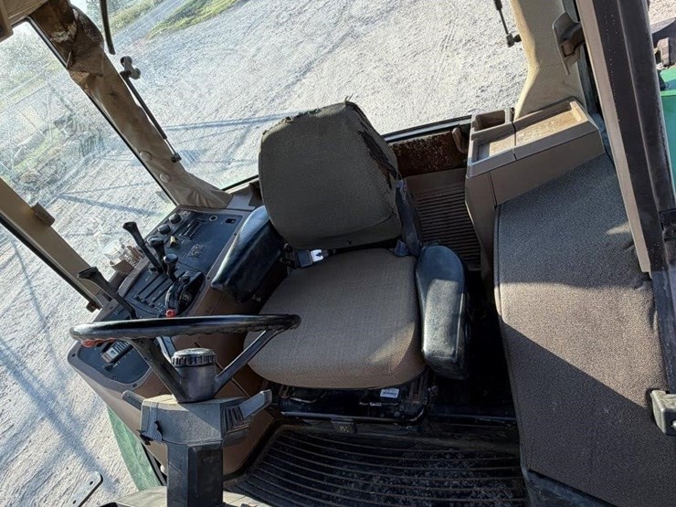 john-deere-400-image-17