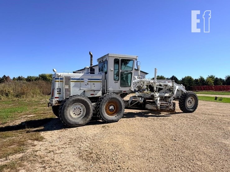 1987-caterpillar-130g-image-4