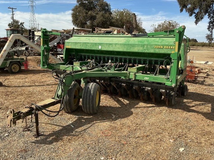 john-deere-1560-14'-pull-grain-drill-image-3