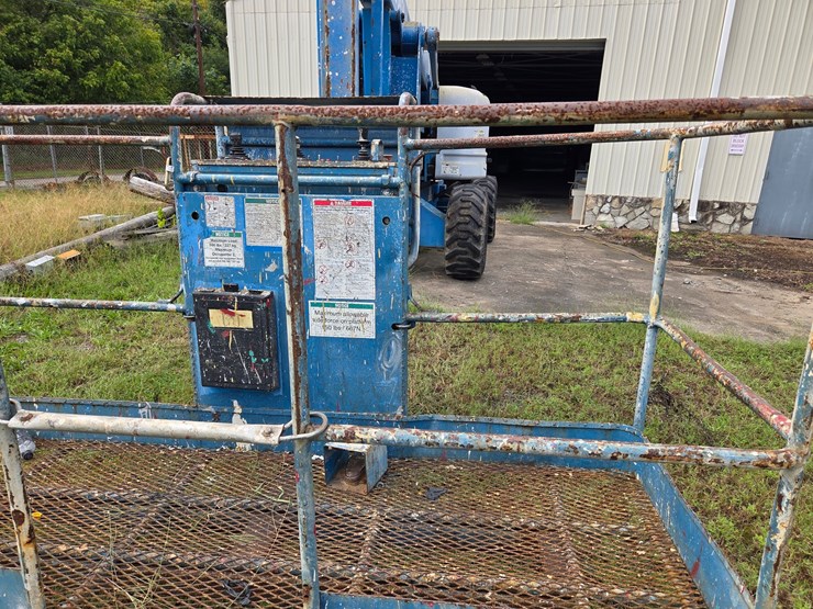 #10-•-genie-lift-boom-4x4-/-3952-hours-/-model:-z60/34-image-18