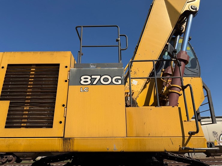 #4098-•-2015-john-deere-870g-lc-excavator-image-62