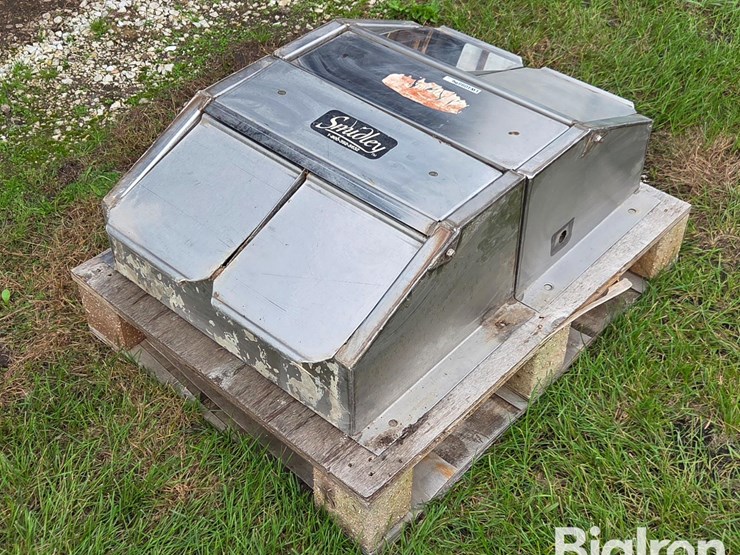 smidley-hog-bar-hog-waterer-image-5