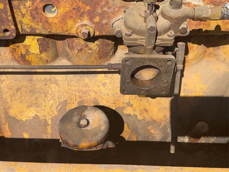 caterpillar-10-image-29