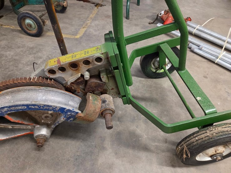 #92-•-greenlee-1818-pipe-bender-image-3
