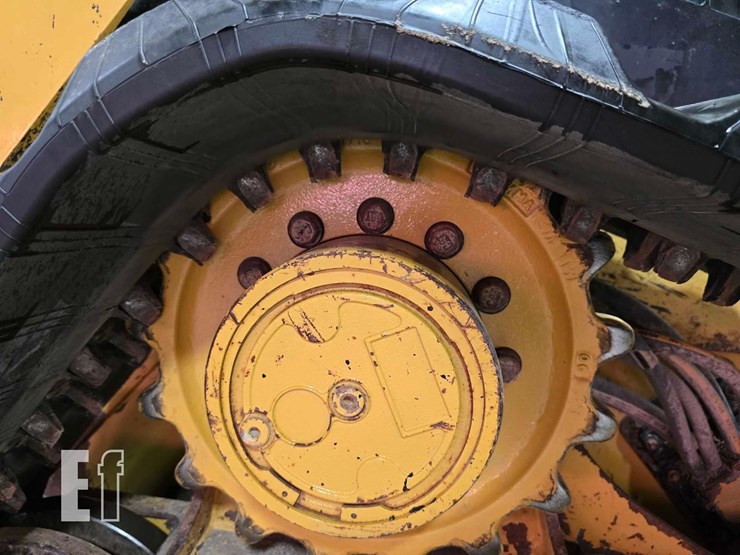 2022-caterpillar-299d3-image-35