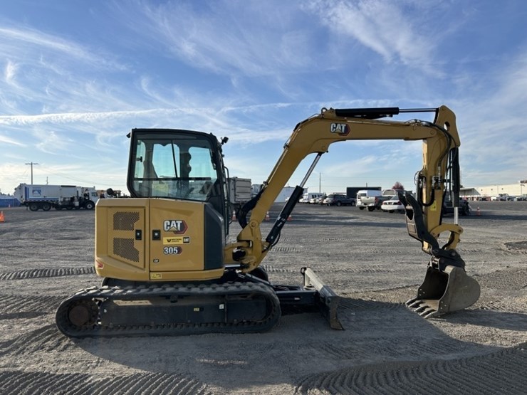 2023-caterpillar-305cr-mini-hydraulic-excavator-image-6