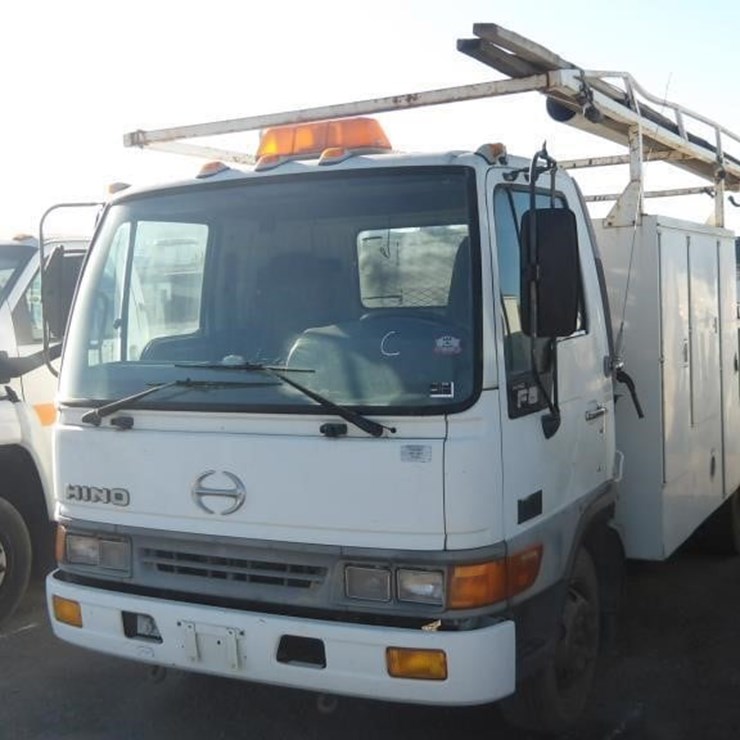 2000 HINO FB1817