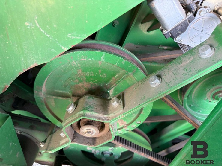 2012-john-deere-s670-combine-image-96