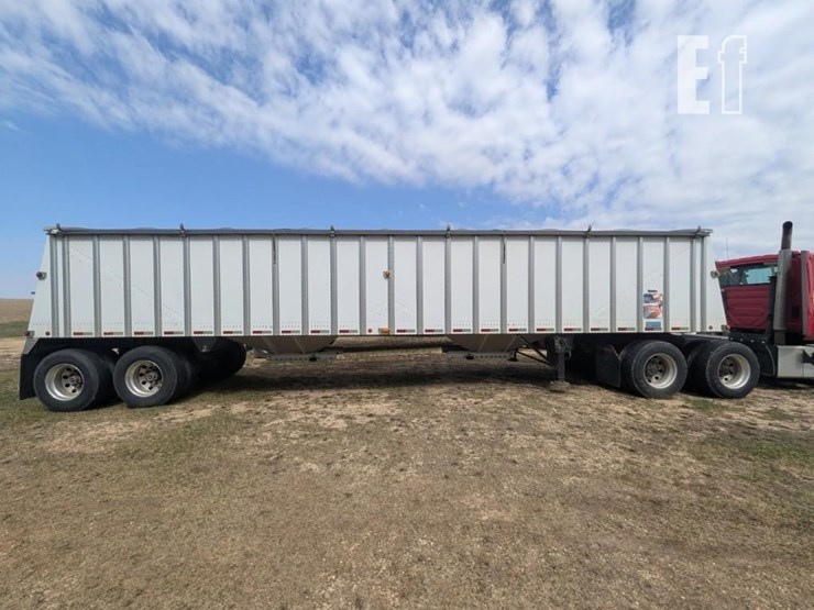 2015-merritt-grain-hopper-image-8