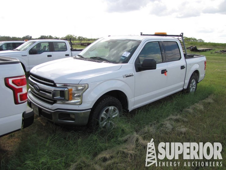 2019-ford-f-150-xlt-crew-cab-pickup-image-1