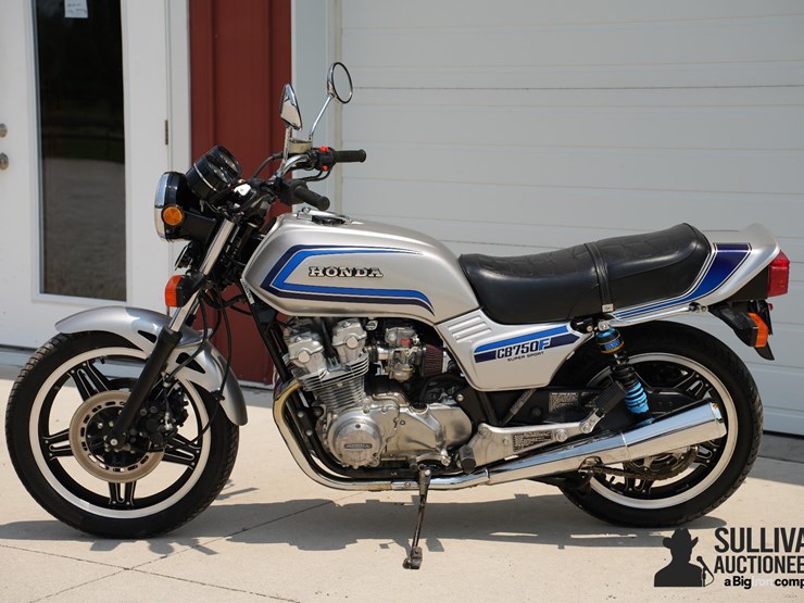 run-#150---1981-honda-cb750f-super-sport-motorcycle-image-7