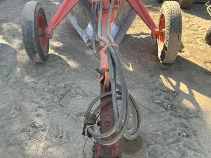 yonkers-johnson-300a-pull-v-ditcher-image-1