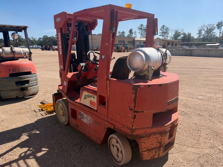 #41501-•-nissan-forklift-image-3