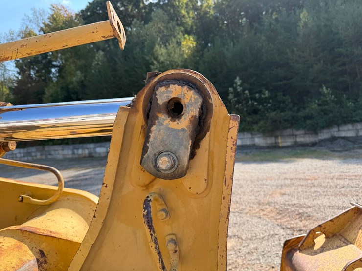 #4088-•-caterpillar-963-crawler-loader-image-25