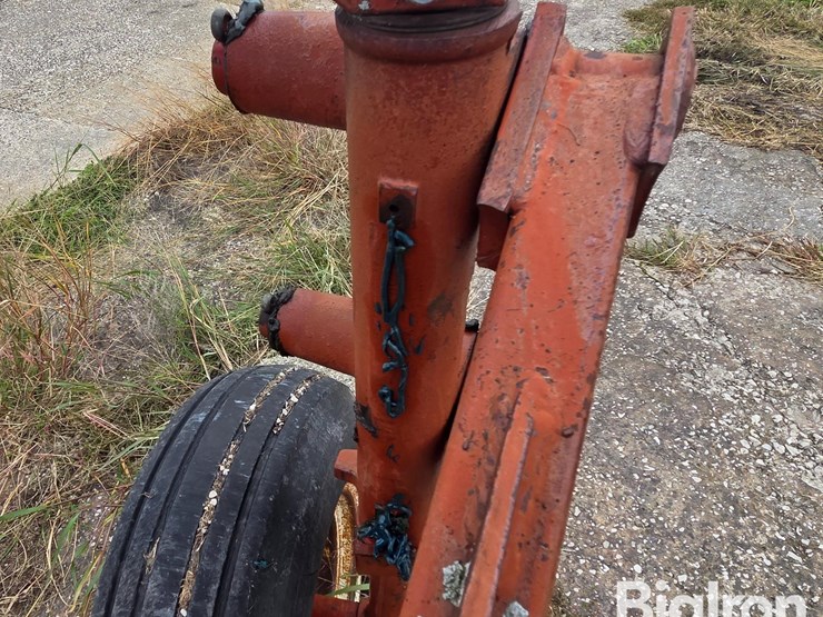 international-720-plow-image-20