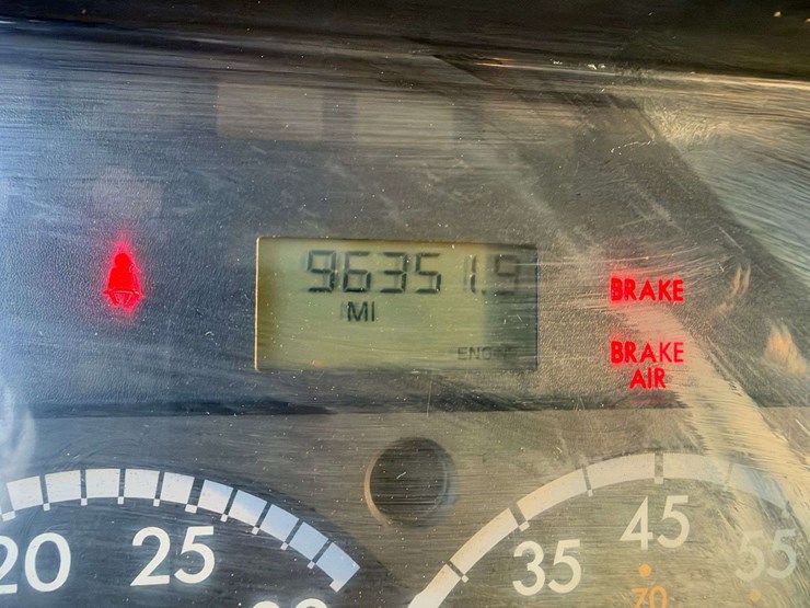 2012-freightliner-m2-tandem-axle-dump-truck-(96,351-actual-miles)-image-30