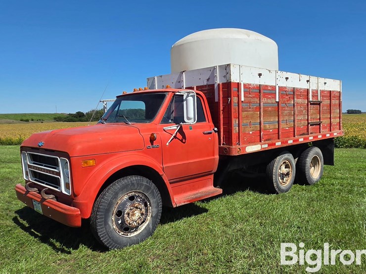 1971-chevrolet-c/50-grain-truck-w/-water-tank-image-1