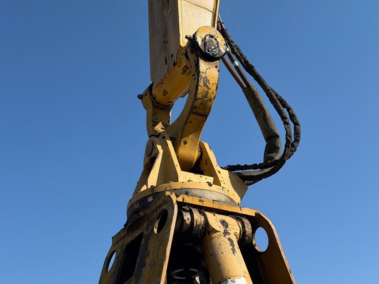 #4098-•-2015-john-deere-870g-lc-excavator-image-27