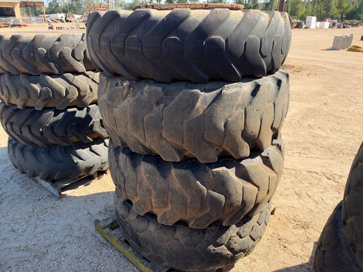 #41540-•-(4)-various-equipment-tires-image-3