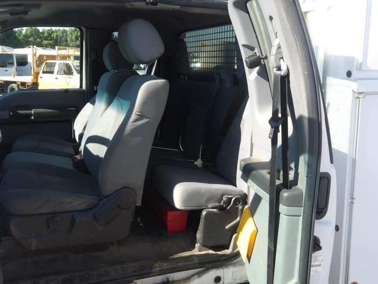 2015-ford-f450-xlt-image-26