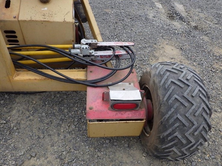 guf-orbit-lift-tow-behind-pruning-tower-image-17