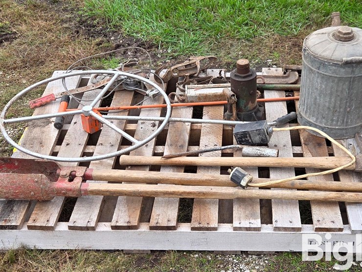 john-deere-wrench-&-misc-image-8