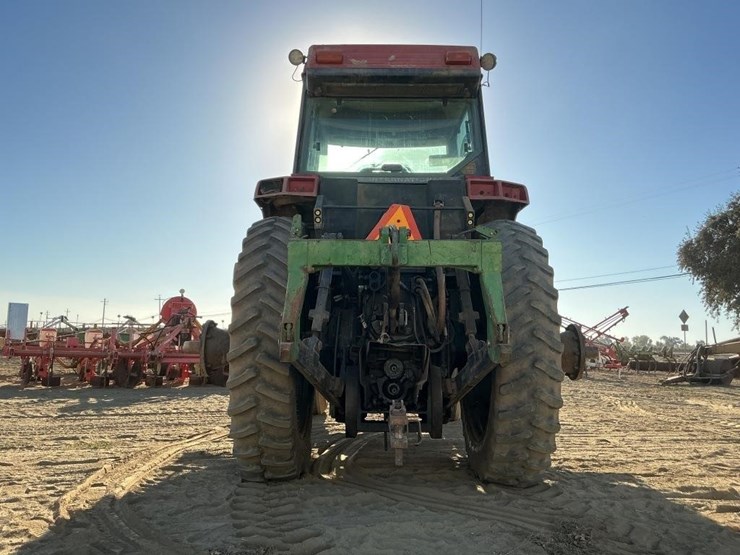 case-ih-7210-tractor-image-7