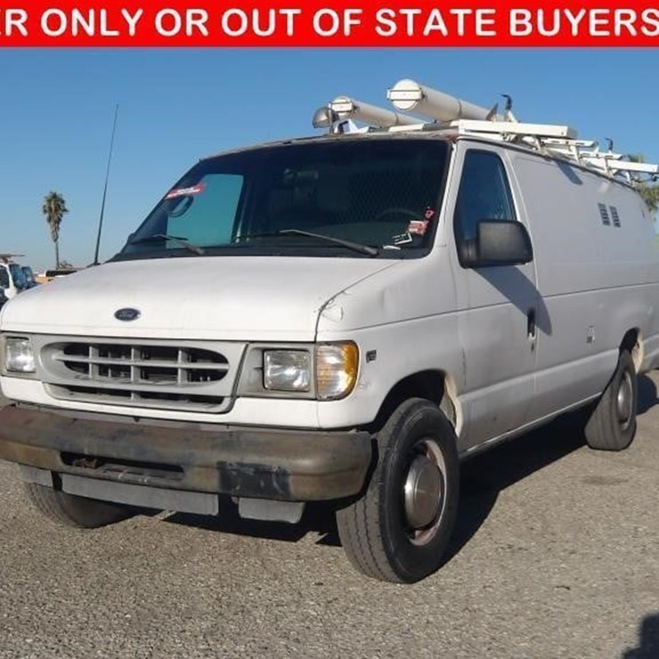 2002 FORD E350