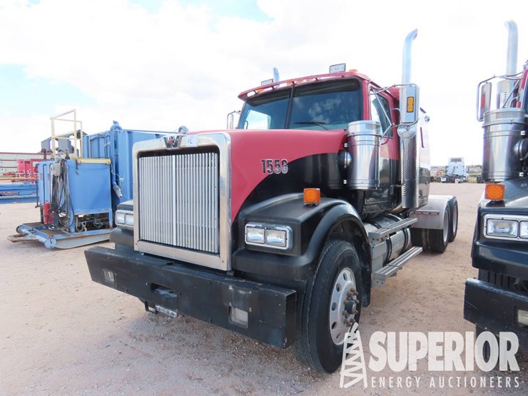 2012-western-star-4900-t/a-truck-tractor-w/sleeper-image-2