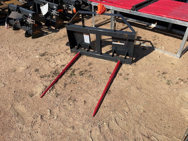 #4097-•-landhonor-bale-spear-frame-attachment-image-1