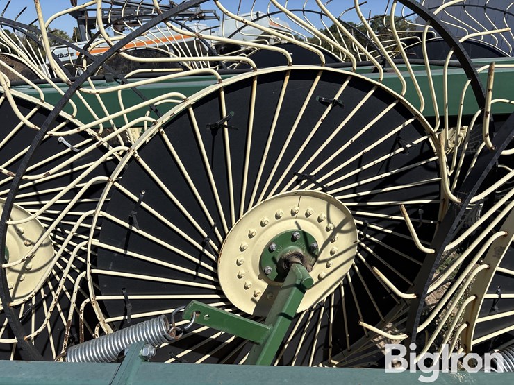 sitrex-magnum-mke14-16-16-wheel-v-rake-image-10