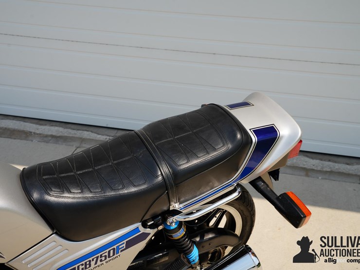 run-#150---1981-honda-cb750f-super-sport-motorcycle-image-14