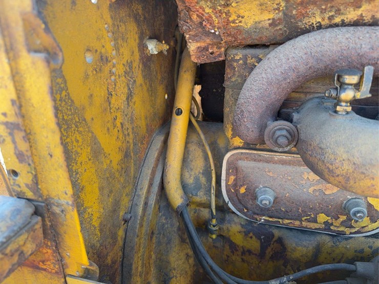 caterpillar-10-image-35