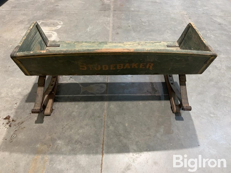studebaker-wooden-seat-image-6
