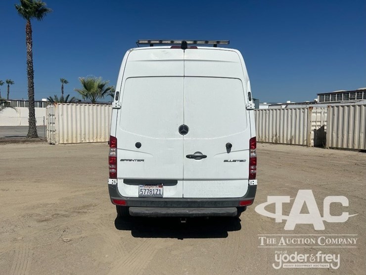 2016-mercedes-benz-2500-sprinter-van,-3.0l-gasoline,-automatic,-a/c,-pw,-pdl,-pm,-tow-package-image-3