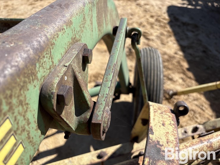 john-deere-660-rake-image-12