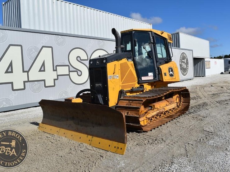 2021-deere-650k-image-11