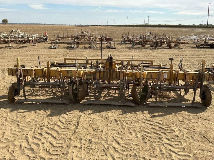 alloway-2040-3-pt-3-row-60"-cultivator-image-2