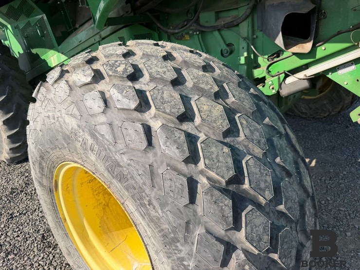 2012-john-deere-s670-combine-image-53