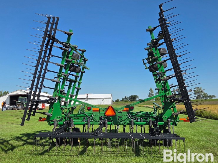 2011-john-deere-2210-field-cultivator-image-6