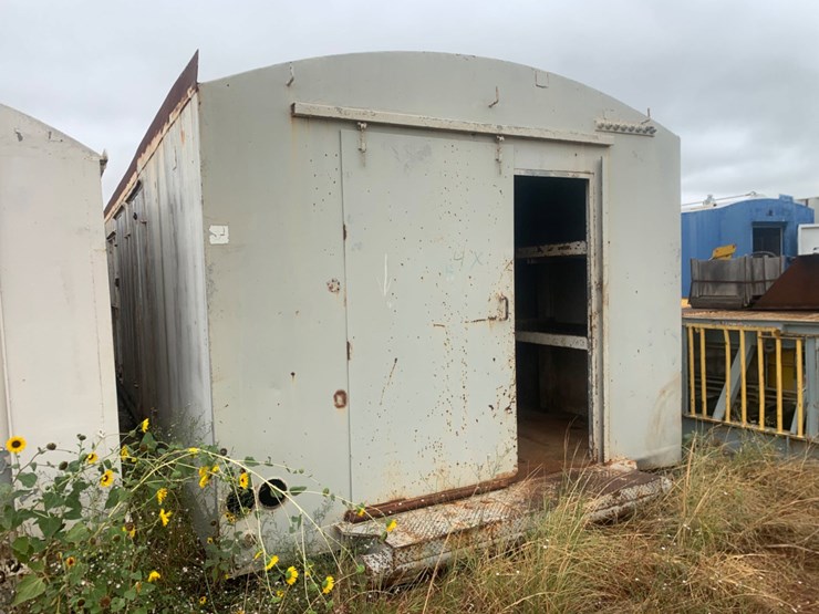 43’-l-x-13’-w-x-10’-6”-h-skidded-dog-house-image-3